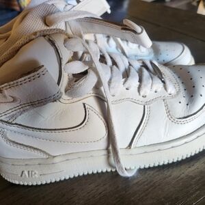 Nike Kids White Leather Low-Top Sneakers